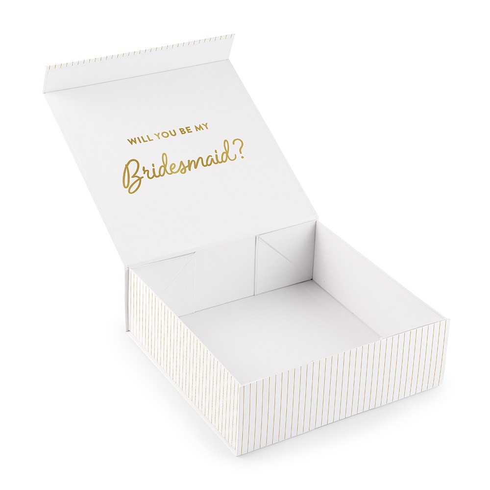 LARGE PERSONALIZED WHITE BRIDAL PARTY GIFT BOX WITH MAGNETIC LID - MRS SCRIPT