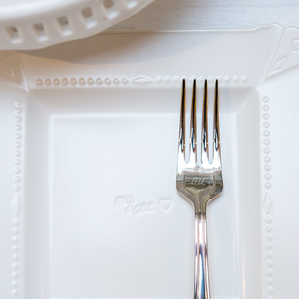 NEWLYWED CAKE CEREMONY SET